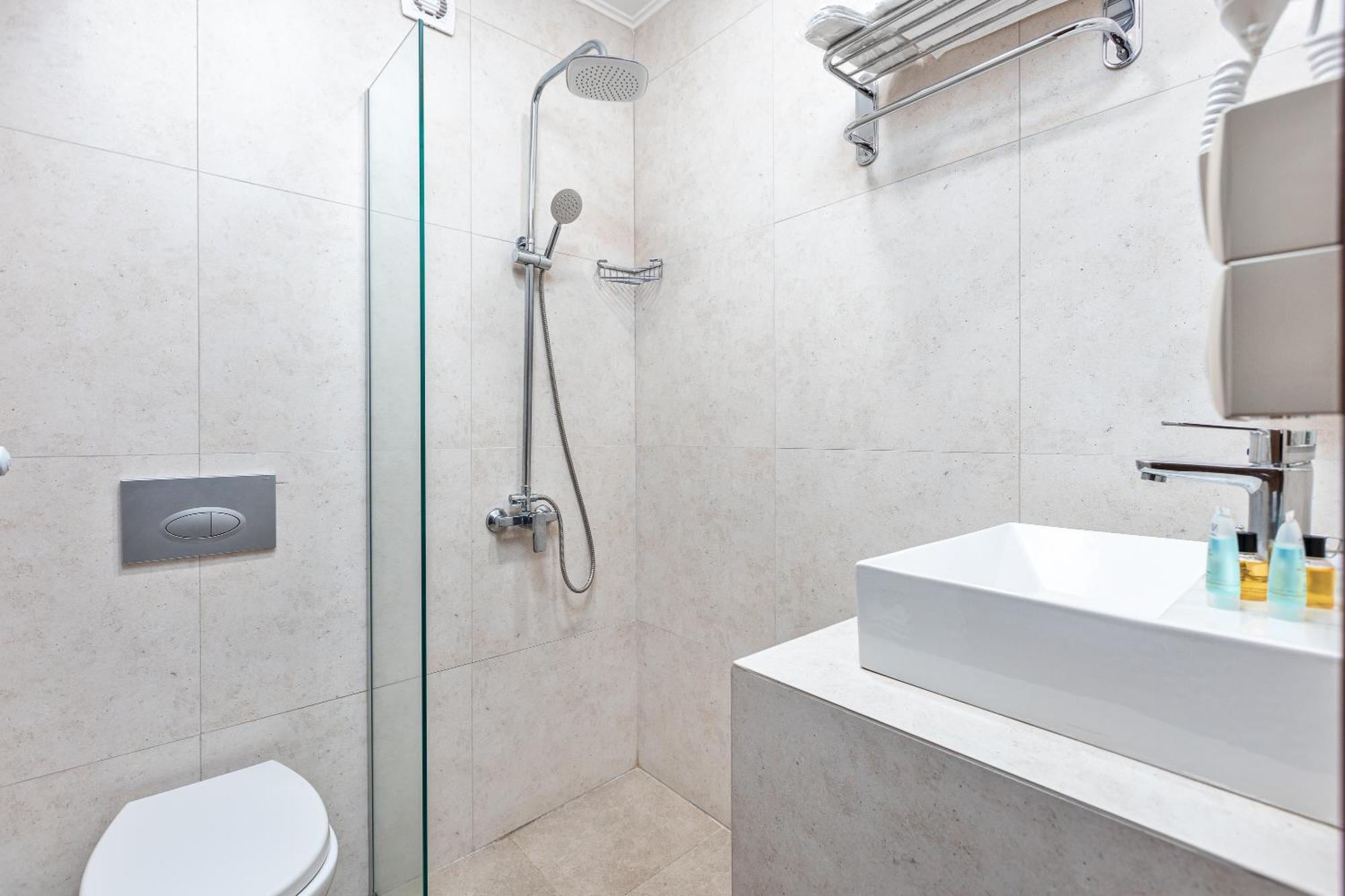 Alpine Lounge Boutique Hotel Kazbegi Bagian luar foto